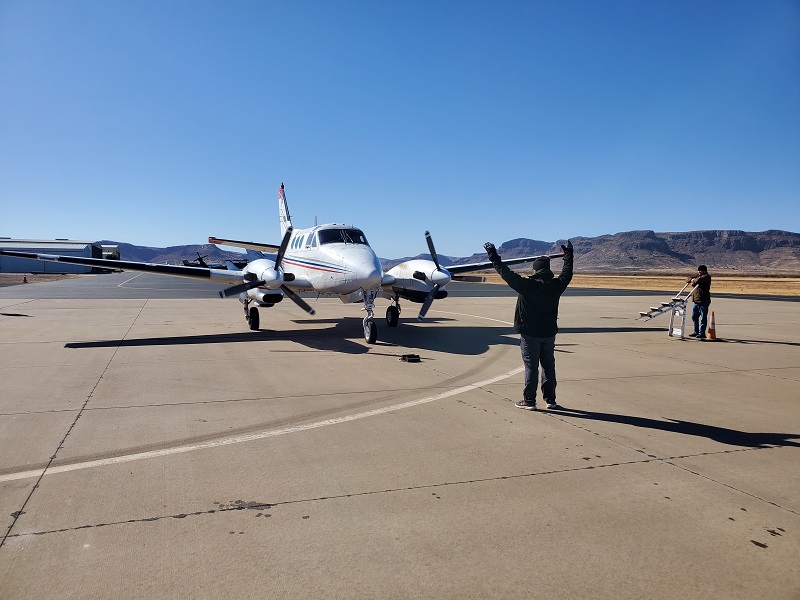 Marshalling aircraft to fuel box